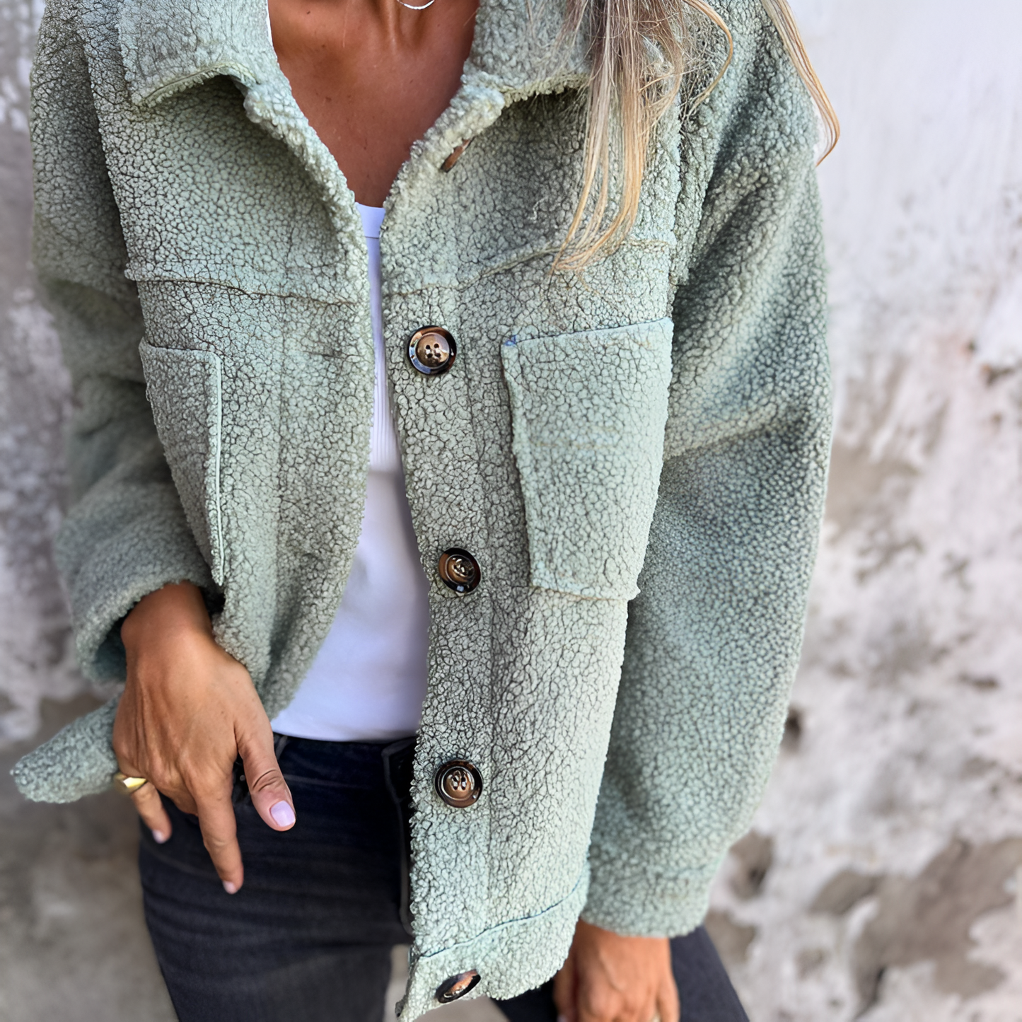 Adriana⏐ Veste en laine à revers chic